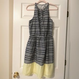 Old Navy dress. Size M.